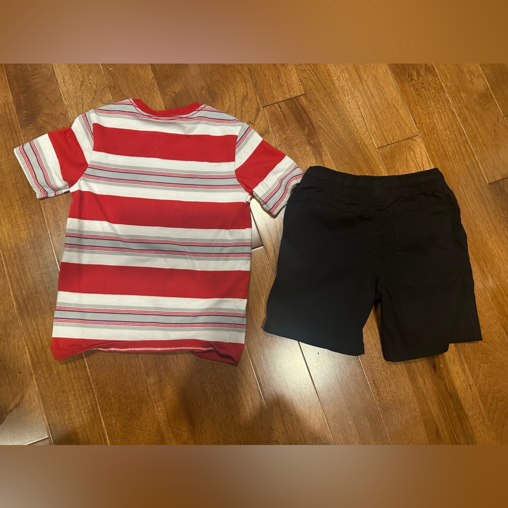 Boys’ 4T-5T Striped T-Shirt & Shorts Set – Classic & Comfy - Picture 2 of 5